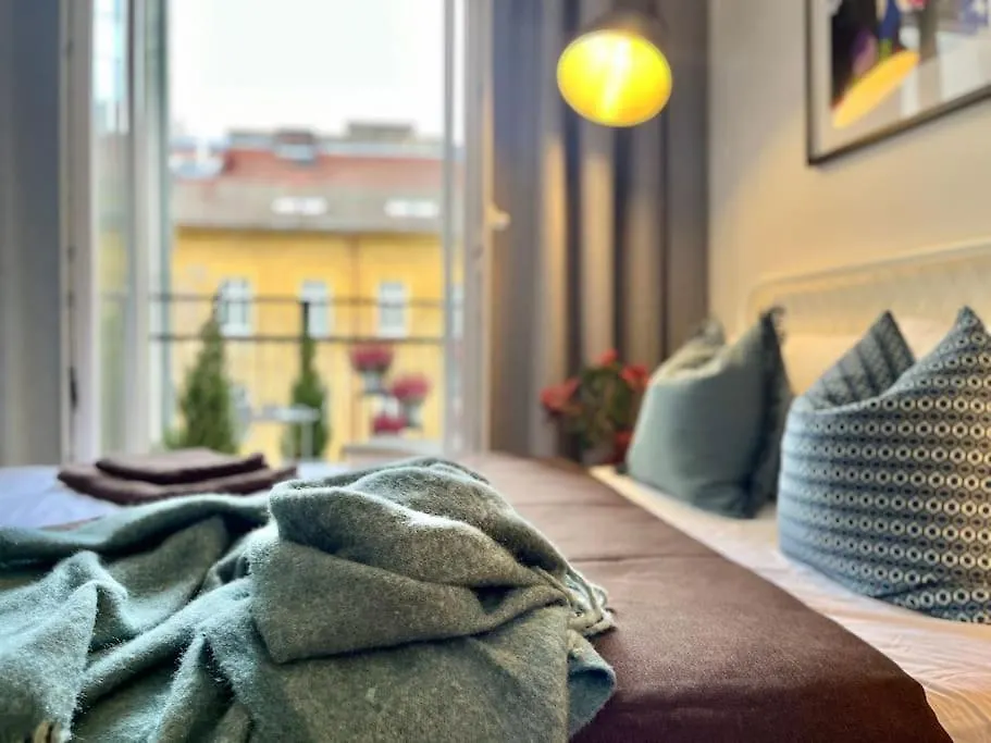 Sunlit - Prague Apartment Czech Republic